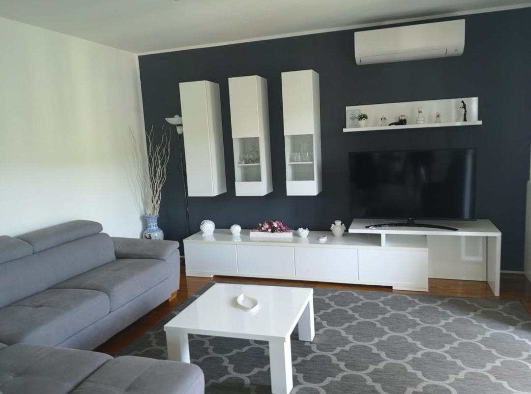 Apartments Alenka Labin  Exterior foto