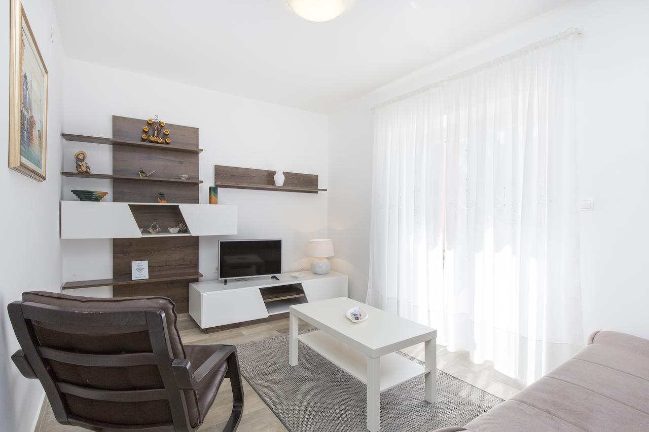 Apartments Alenka Labin  Exterior foto